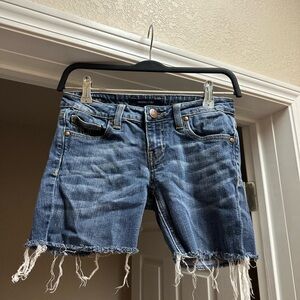 Vigoss Blue Jean Shorts with Frayed Hem